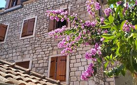 Vila Dora Supetar